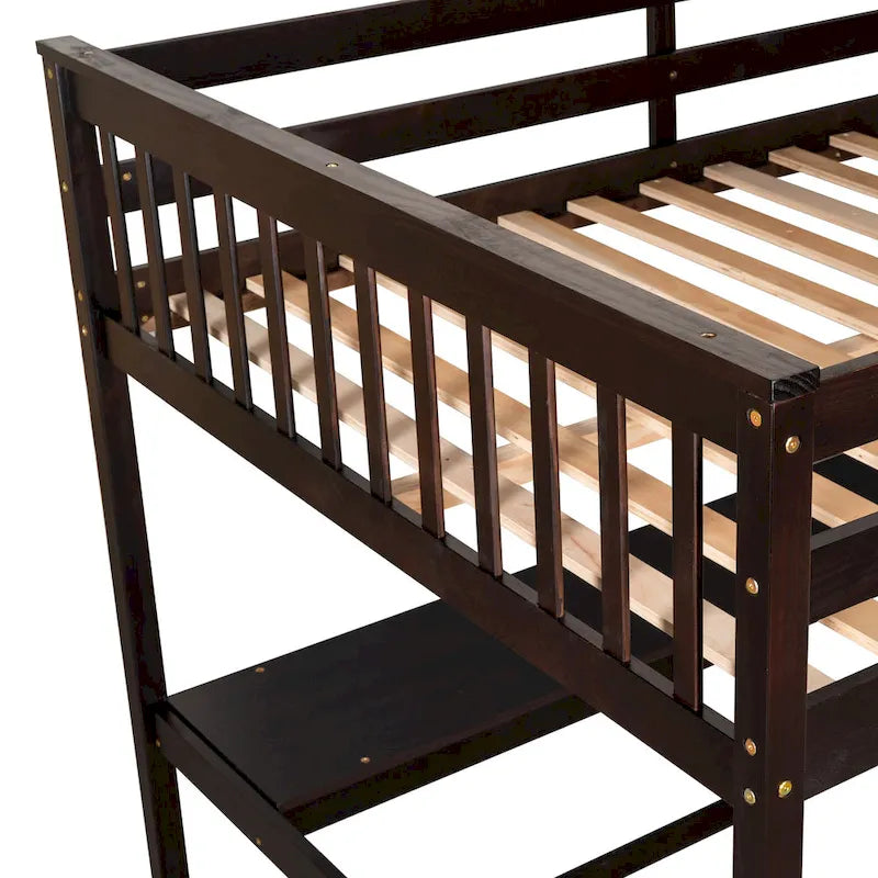 Letto a soppalco in legno per una piazza e mezza con mensole e scrivania