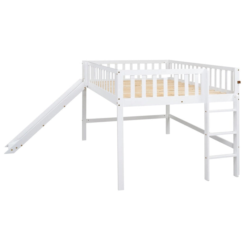 Letto a soppalco basso a grandezza naturale con scivolo e scaletta per bambini